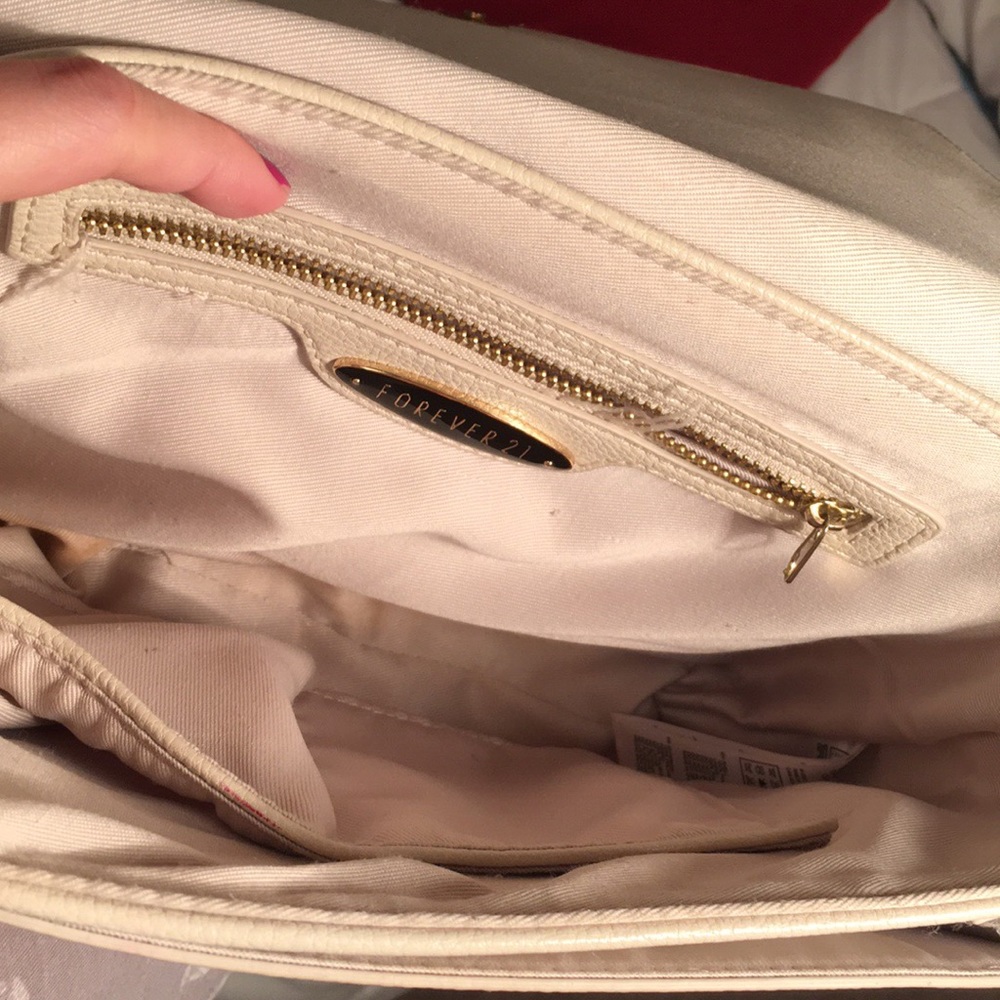 White Purse - Picture 6 of 8